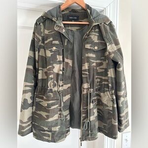 Camouflage Hooded Jacket